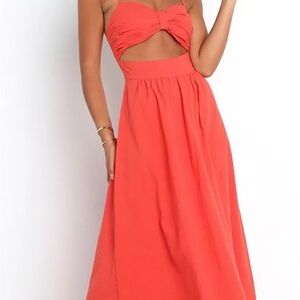 Chic Backless Coral Dress